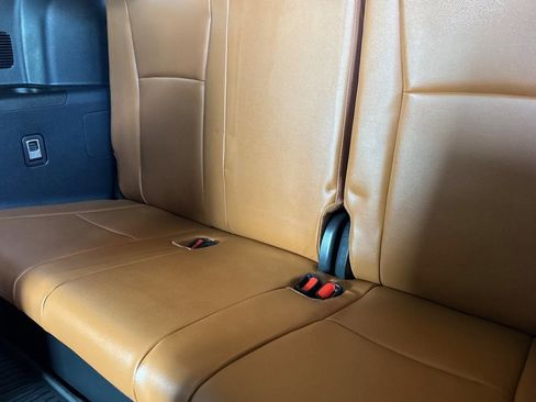 New 2026 Toyota Highlander Platinum image 27