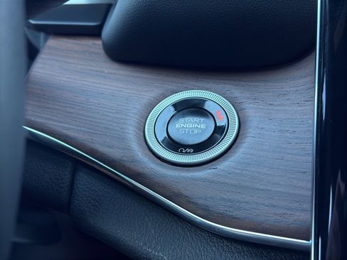 Used 2025 Jeep Grand Cherokee Summit image 20