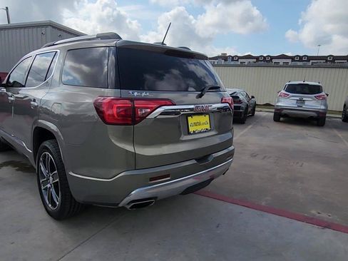Used 2019 GMC Acadia Denali w/ Technology Package FWD image 7