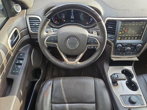Used 2015 Jeep Grand Cherokee Summit image 12