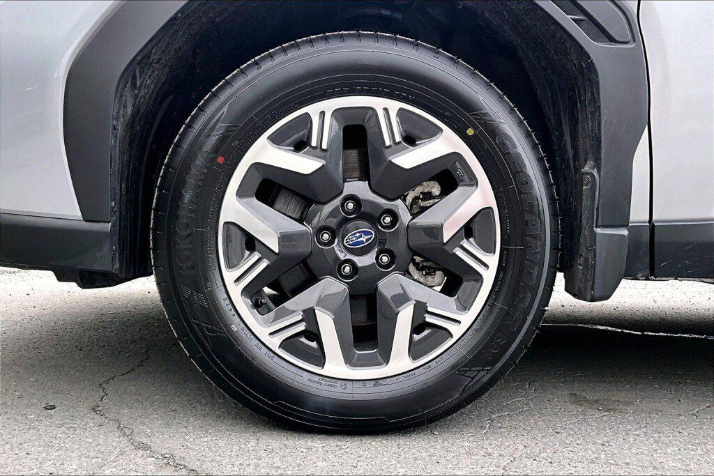 Used 2026 Subaru Forester Premium AWD/4WD image 17