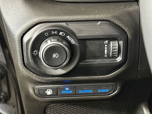 Used 2023 Jeep Wrangler Unlimited w/ Cold Weather Group AWD/4WD image 18