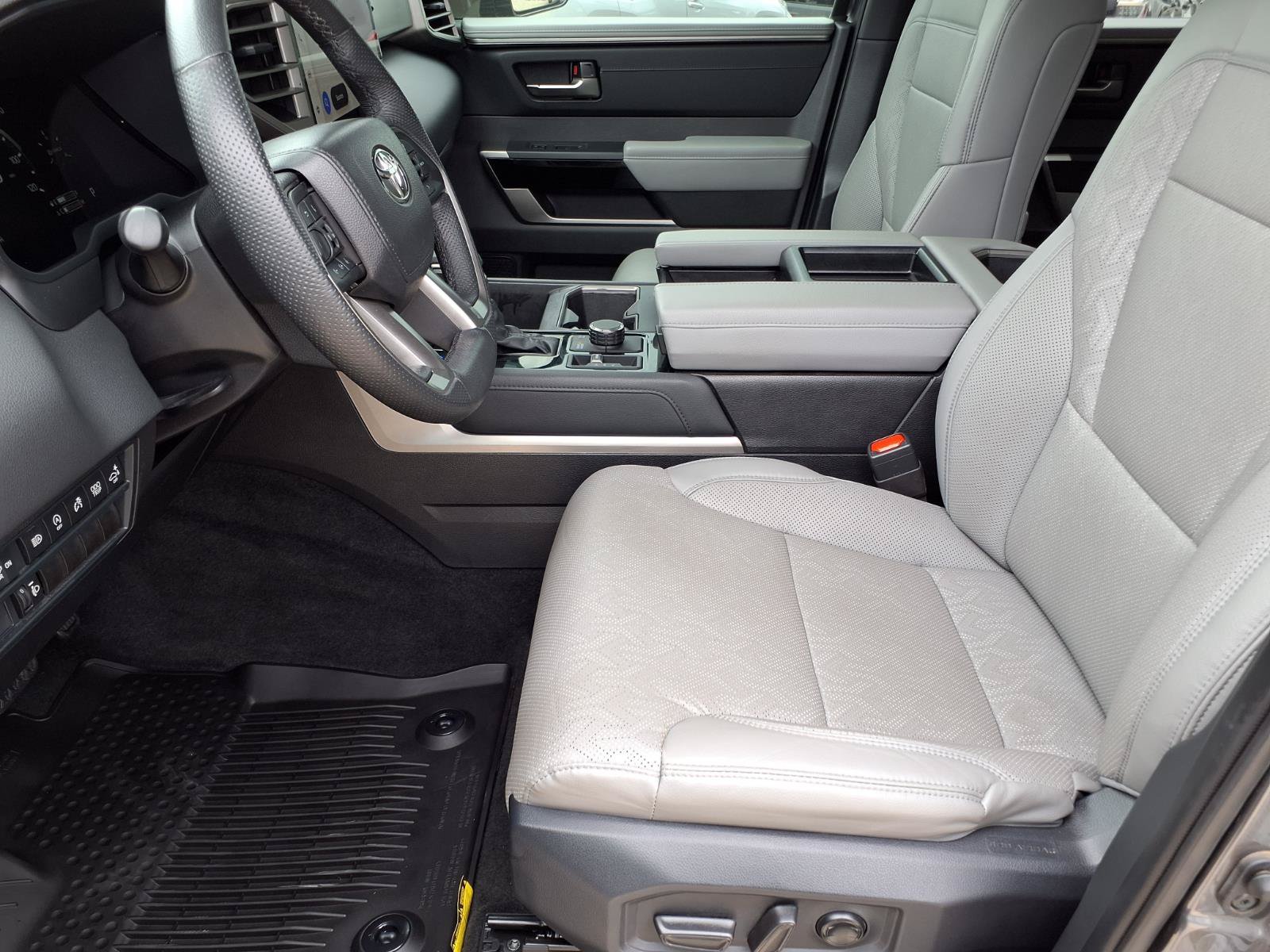 Certified 2025 Toyota Tundra Limited AWD/4WD image 13