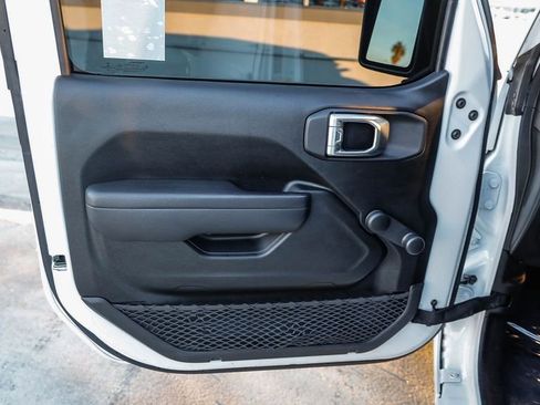 Certified 2022 Jeep Wrangler Unlimited Sport image 24