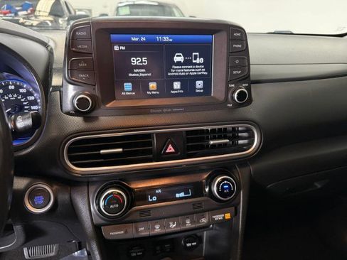 Used 2018 Hyundai Kona Limited image 15