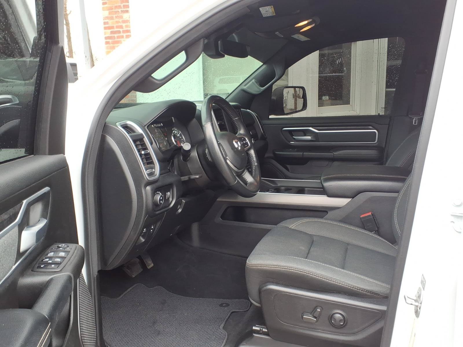 Used 2022 RAM 1500 Big Horn AWD/4WD image 9