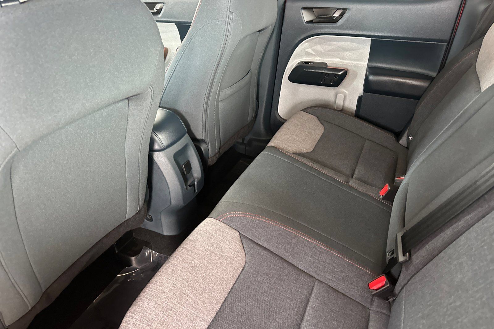 Used 2024 Ford Maverick XLT FWD image 13