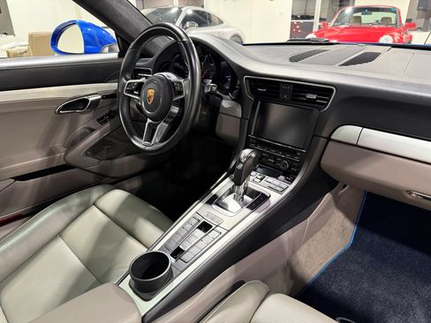 Used 2015 Porsche 911 Carrera image 38