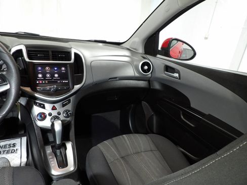 Used 2020 Chevrolet Sonic LT image 12