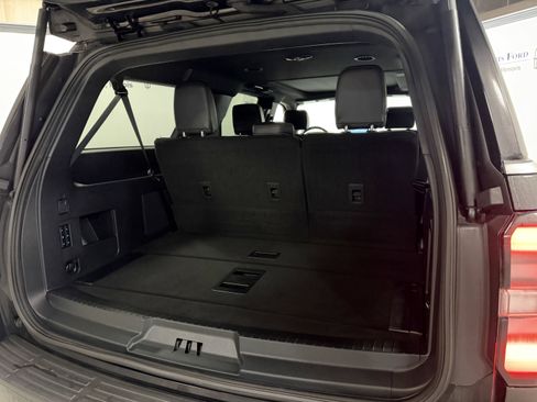 Used 2023 Ford Expedition Max Platinum image 32