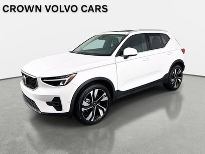 Used 2023 Volvo XC40 B5 Plus w/ Climate Package