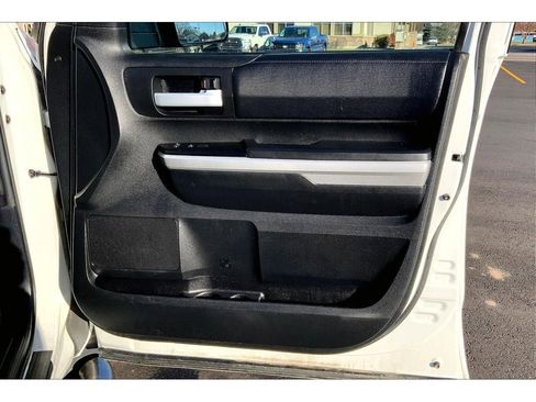 Used 2017 Toyota Tundra SR5 image 26