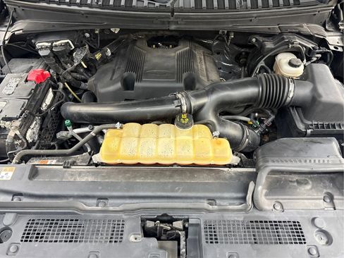 Used 2018 Ford Expedition Limited w/ Equipment Group 301A image 31