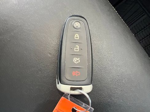 Used 2017 Ford Escape Titanium w/ Equipment Group 301A AWD/4WD image 26