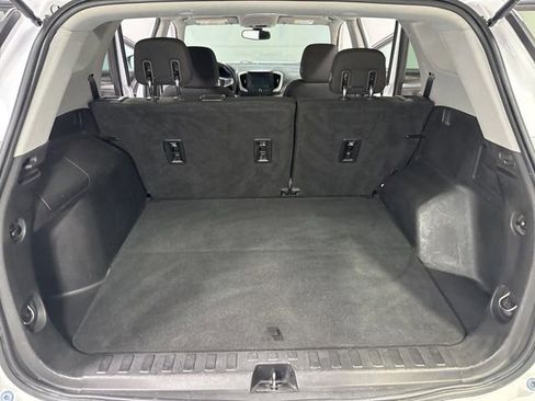 Used 2018 GMC Terrain SLE FWD image 25
