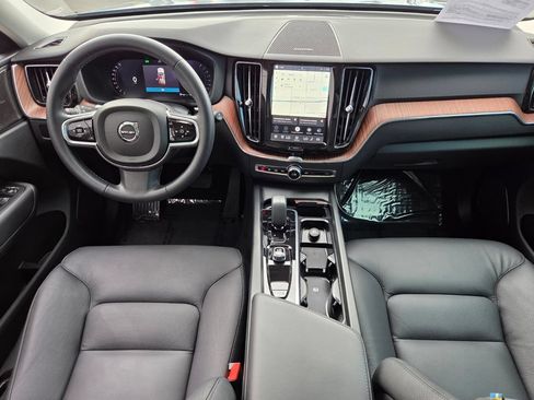 Certified 2024 Volvo XC60 B5 Plus AWD/4WD image 16