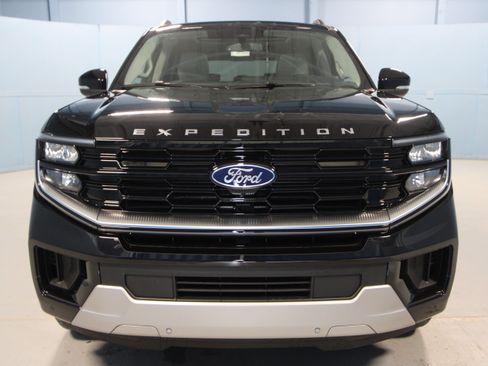 New 2026 Ford Expedition Max Platinum w/ Platinum Ultimate Package AWD/4WD image 29