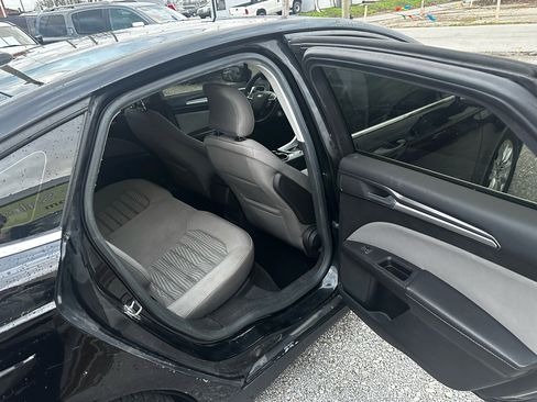 Used 2016 Ford Fusion S image 11