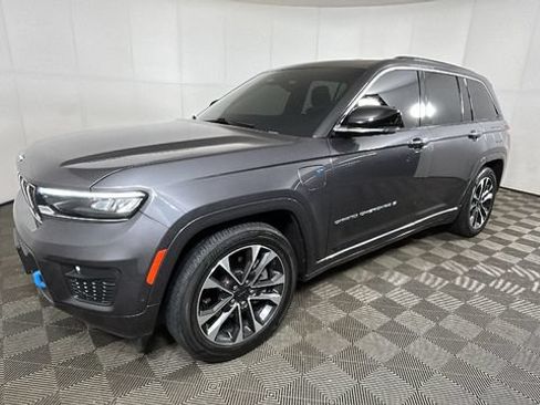 Used 2023 Jeep Grand Cherokee Overland AWD/4WD image 7