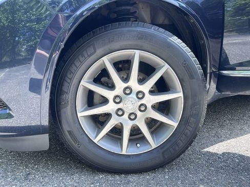 Used 2017 Buick Enclave Leather w/ Trailering Package AWD/4WD image 31