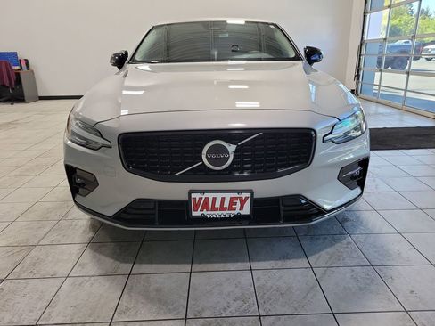 Used 2024 Volvo S60 B5 Core image 44