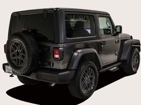 Used 2024 Jeep Wrangler Sport S image 5