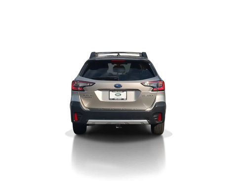 Used 2020 Subaru Outback Limited image 7