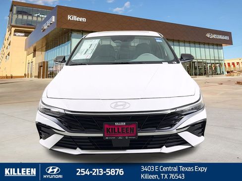 New 2026 Hyundai Elantra SEL Sport Premium FWD image 2