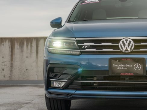Used 2020 Volkswagen Tiguan SEL Premium R-Line AWD/4WD image 8