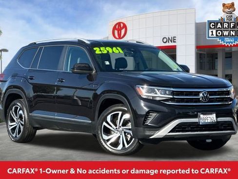 Used 2022 Volkswagen Atlas SEL image 2