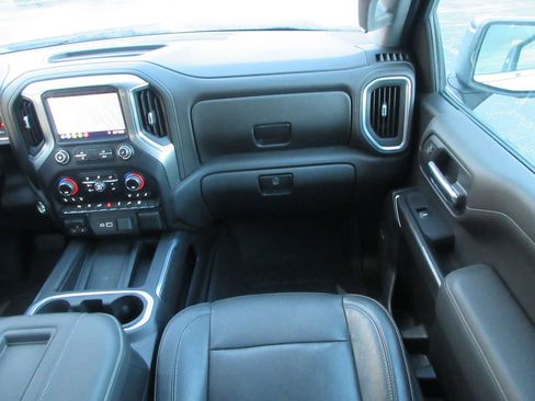 Used 2019 Chevrolet Silverado 1500 LTZ image 18