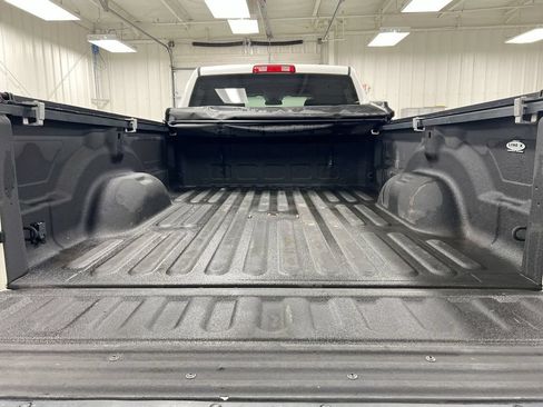 Used 2017 RAM 2500 Tradesman w/ Chrome Appearance Group AWD/4WD image 22