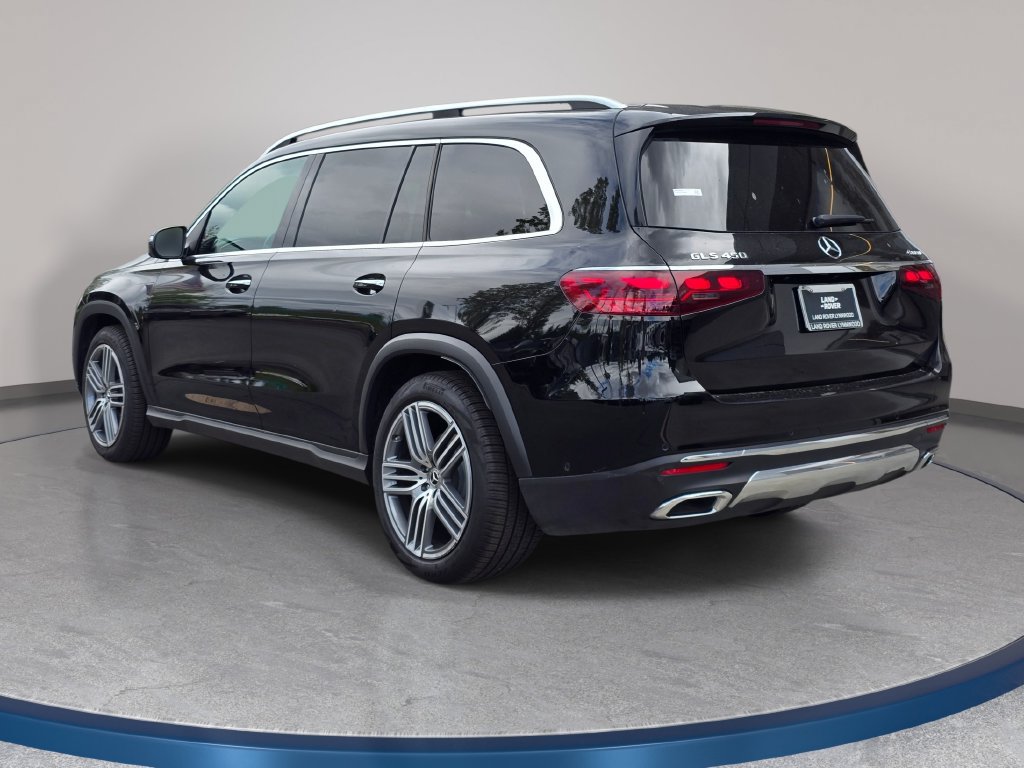 Used 2025 Mercedes-Benz GLS 450 4MATIC image 8