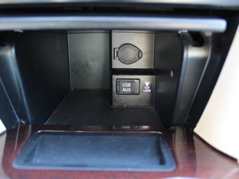 Used 2012 Toyota Camry XLE image 25