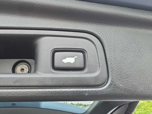 Used 2022 Honda Pilot Special Edition image 9