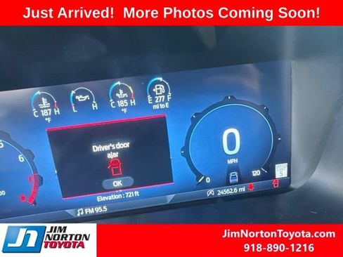 Used 2024 Ford F150 Lariat w/ FX4 Off-Road Package AWD/4WD image 11