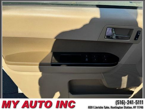 Used 2010 Ford Escape Limited AWD/4WD image 25