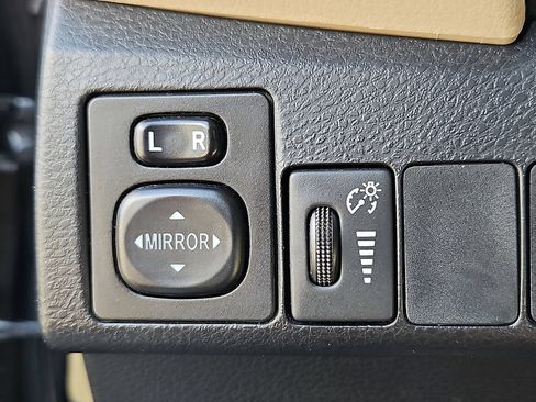 Used 2016 Toyota Corolla LE w/ Body Protection Package #1 FWD image 24