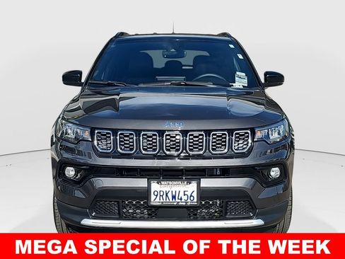 Used 2024 Jeep Compass Limited image 8