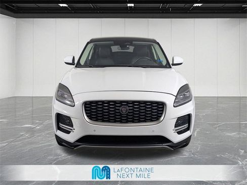 Used 2022 Jaguar E-PACE SE image 8