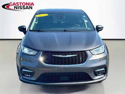 Used 2023 Chrysler Pacifica Touring-L