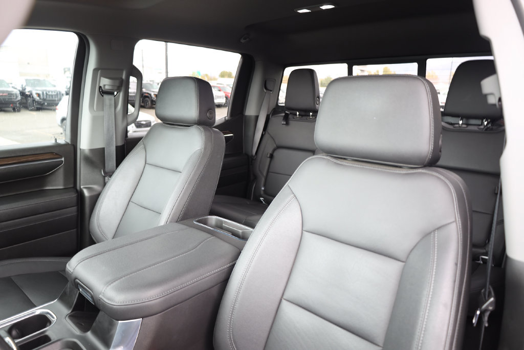 Used 2024 Chevrolet Silverado 1500 LT Trail Boss w/ LT Trail Boss Premium Package AWD/4WD image 17