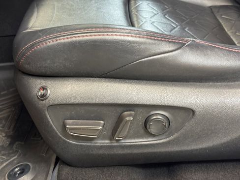 Used 2020 Toyota RAV4 TRD Off-Road image 10