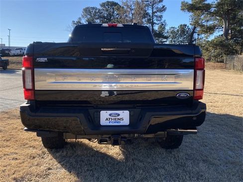 Used 2022 Ford F350 Platinum image 4