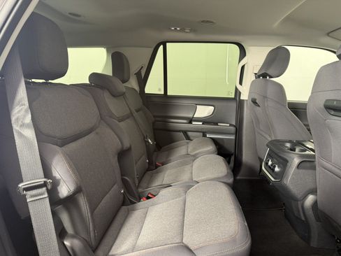 Certified 2025 Ford Expedition Active AWD/4WD image 13