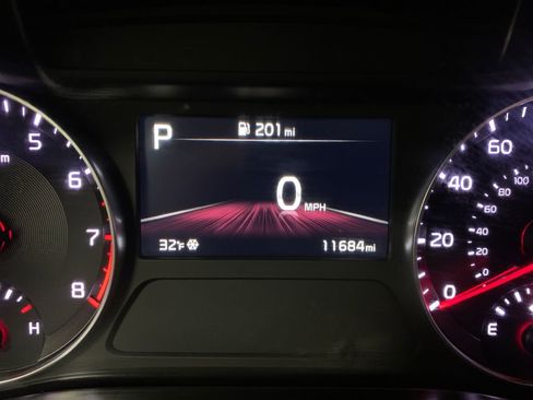 Used 2024 Kia Forte LX image 25