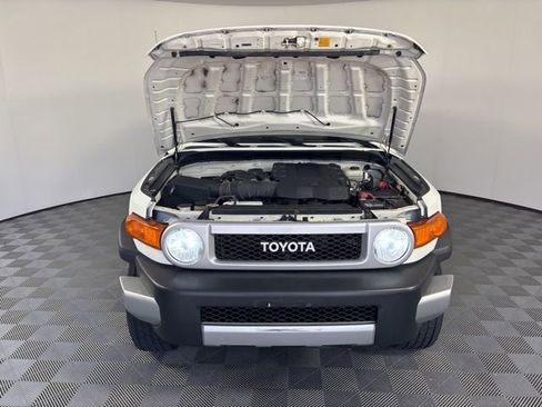 Used 2012 Toyota FJ Cruiser 4WD w/ Convenience Pkg image 33