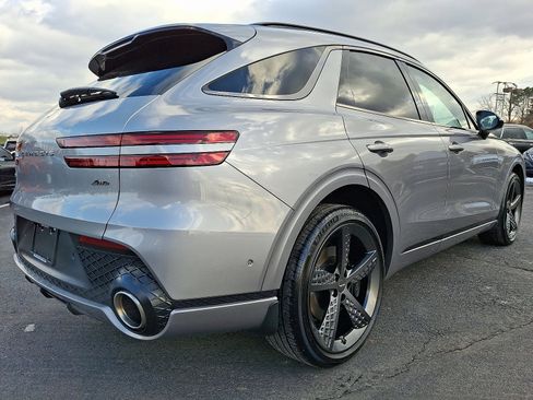 Used 2023 Genesis GV70 2.5T w/ Sport Prestige Package image 6