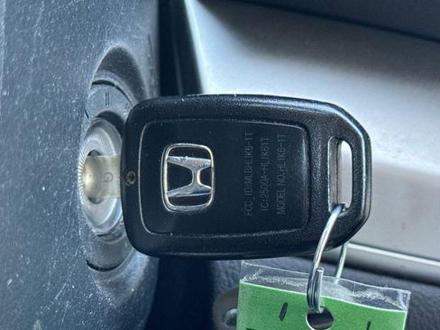 Used 2016 Honda CR-V SE image 19