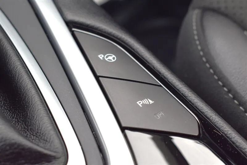 Used 2018 Ford Edge Sport w/ Equipment Group 401A AWD/4WD image 29
